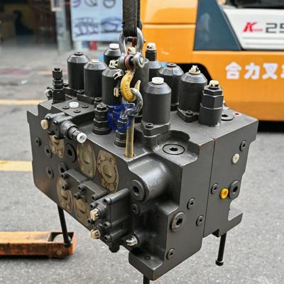 Valvola di controllo principale dell'escavatore Volvo EC380D VOE14667843 VOE14670038