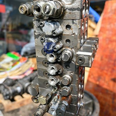 723-19-11801 Valvola di controllo principale dell'escavatore 723-19-11800 Per Komatsu PC30MR-1 PC30UU-3