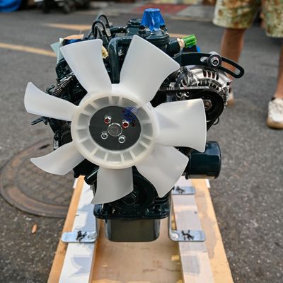 Original Kubota D782 Motor Assembly D782-ET05_CN4 Motore diesel 9.8kw 2300 Rpm Per parti di escavatori