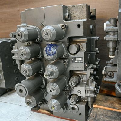 VOE14577777 valvola di comando EC330B EC360B valvola di comando principale di escavatore 14577777 Volvo parti di macchine da costruzione