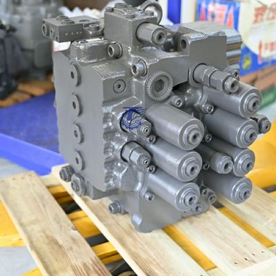 VOE14532821 Valvola di controllo idraulica EC210 EC240 Valvola di controllo principale per escavatori Parti di riparazione di macchine per la costruzione