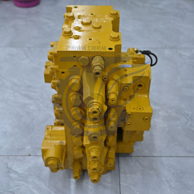 723-47-23203 7234723203 723-46-18300 Per Komatsu Escavatore PC220-8 PC220LC-8 Valvola di controllo principale idraulica Parti di macchinari di costruzione Mercato di ricambio Alta qualità Originale