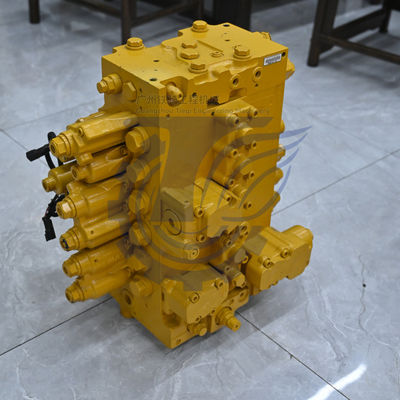 723-47-23203 7234723203 723-46-18300 Per Komatsu Escavatore PC220-8 PC220LC-8 Valvola di controllo principale idraulica Parti di macchinari di costruzione Mercato di ricambio Alta qualità Originale