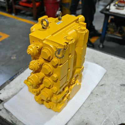 709-12-11808 709-12-11800 709-12-11802 709-12-11803 Per Komatsu WA800-3E0 WA900-3 WD900-3 CARGATORI DELLE RUOTE Valvola di controllo principale idraulica Parti di macchinari da costruzione Mercato di ricambio Alta qualità originale