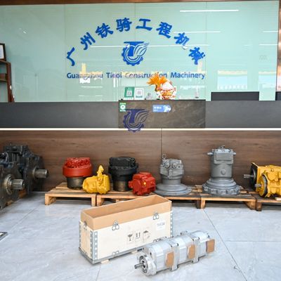 705-52-21000 7055221000 Per Komatsu D40A-3 D40A-5 D40AM-3 D40P-3 D40PF-5 Bulldozer pompe idrauliche PTO pompe attrezzature di lavoro attrezzature pompe pompe a pistoni ASSY mercato posteriore originale o OEM