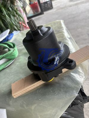 B0440-18001 708-7r-00710 708-7r-01690 Per Kayaba Wa320-5 Wa320-6 Ventilatore idraulico Motore Motore, olio (ventilatore) Parti di escavatore Mercato di ricambio Originale